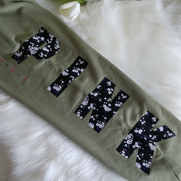 Size S🌺PINK VS OPEN LEG TRACK PANT - Picture 3 of 7